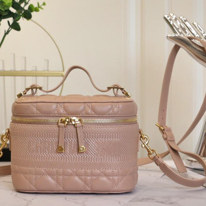 SMALL TRAVEL VANITY CASE BEIGE LAMBSKIN mysite