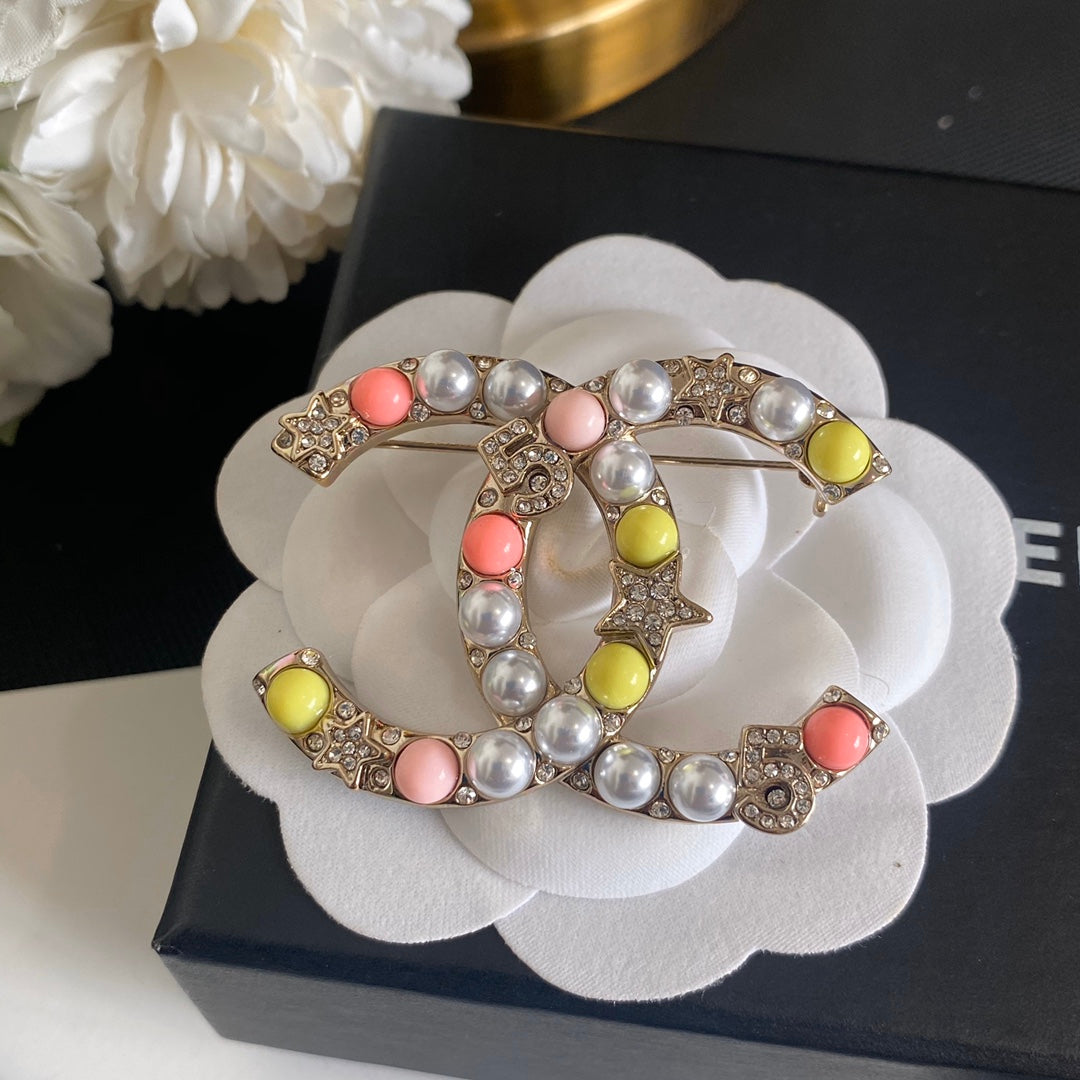 Lucky 5 Stars Colored Brooch mysite