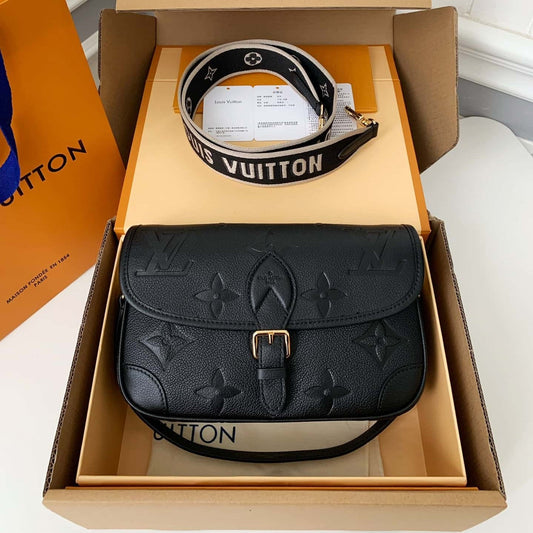 Louis Vuitton LV Diane Handbag mysite