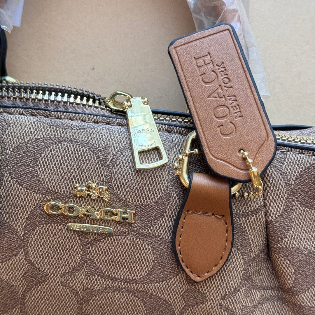Crafted to Perfection: Leather Hand Bag with a Luxe Touch mysite