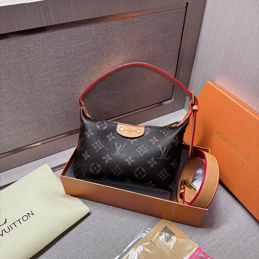 Timeless Luxury: Leather Hand Bag for the Modern Sophisticate mysite