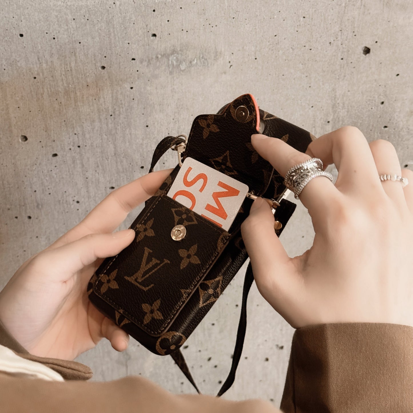 Lou Card Holder Chain iPhone Case mysite