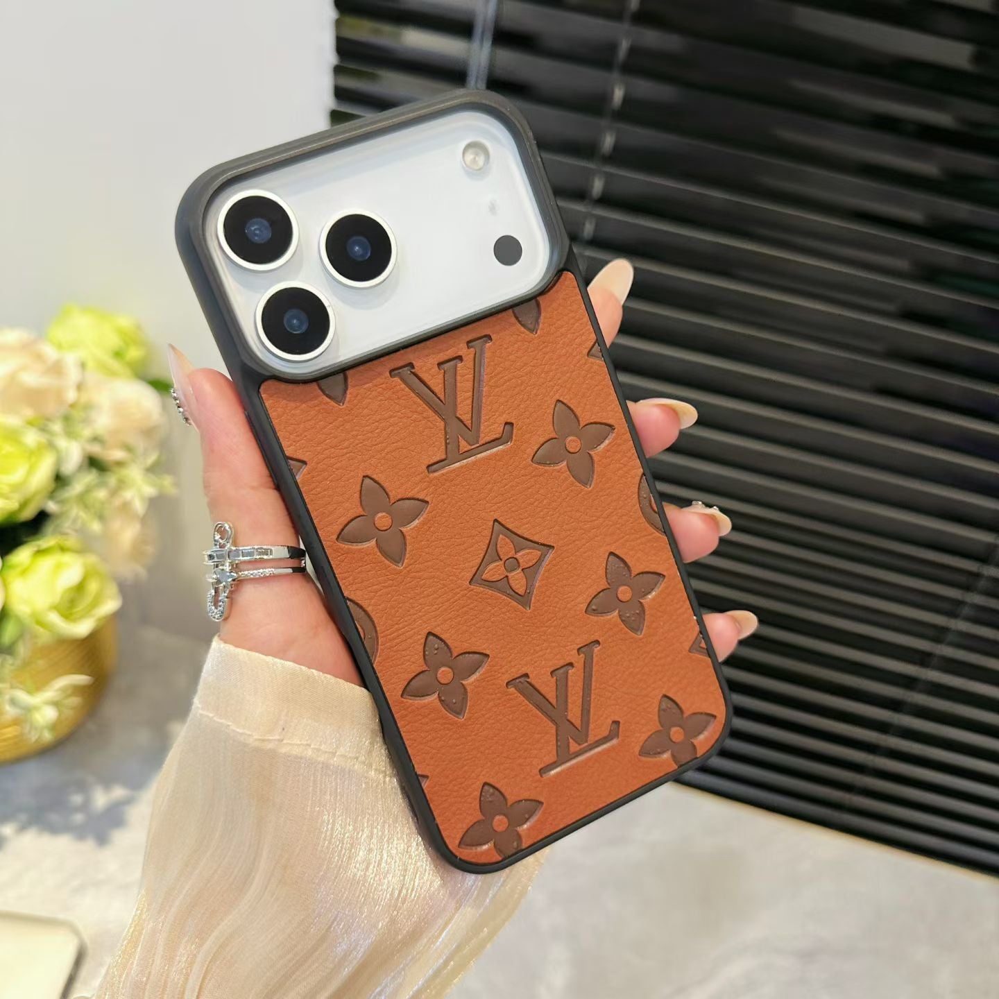 Louis V Luxury Phone Case For iPhone 17/ 16 / 15 / 14s mysite