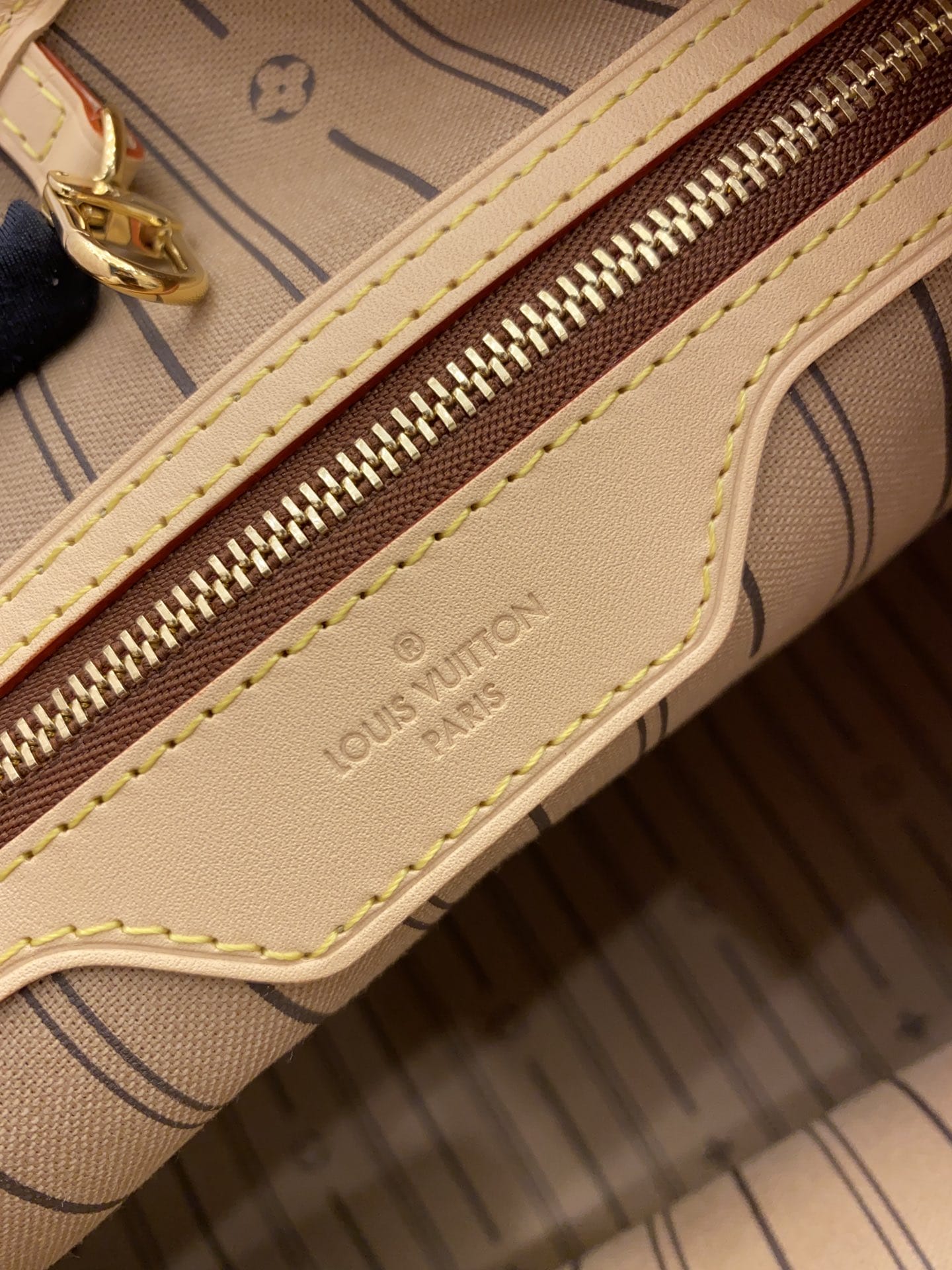 Louis Vuitton Graceful Leather Bag mysite