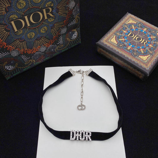 Zircon Letter Velvet Choker Necklace mysite