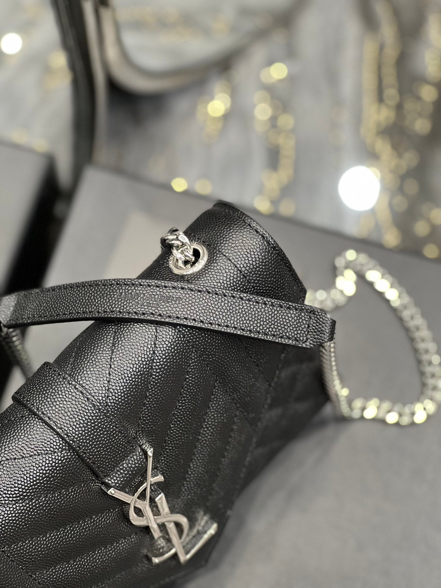 Ysl Envelope Bag 21cm 526286 02 mysite