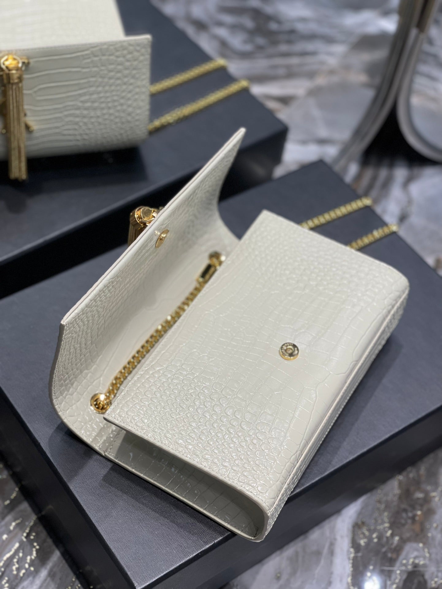 YSL KATE 24cm mysite