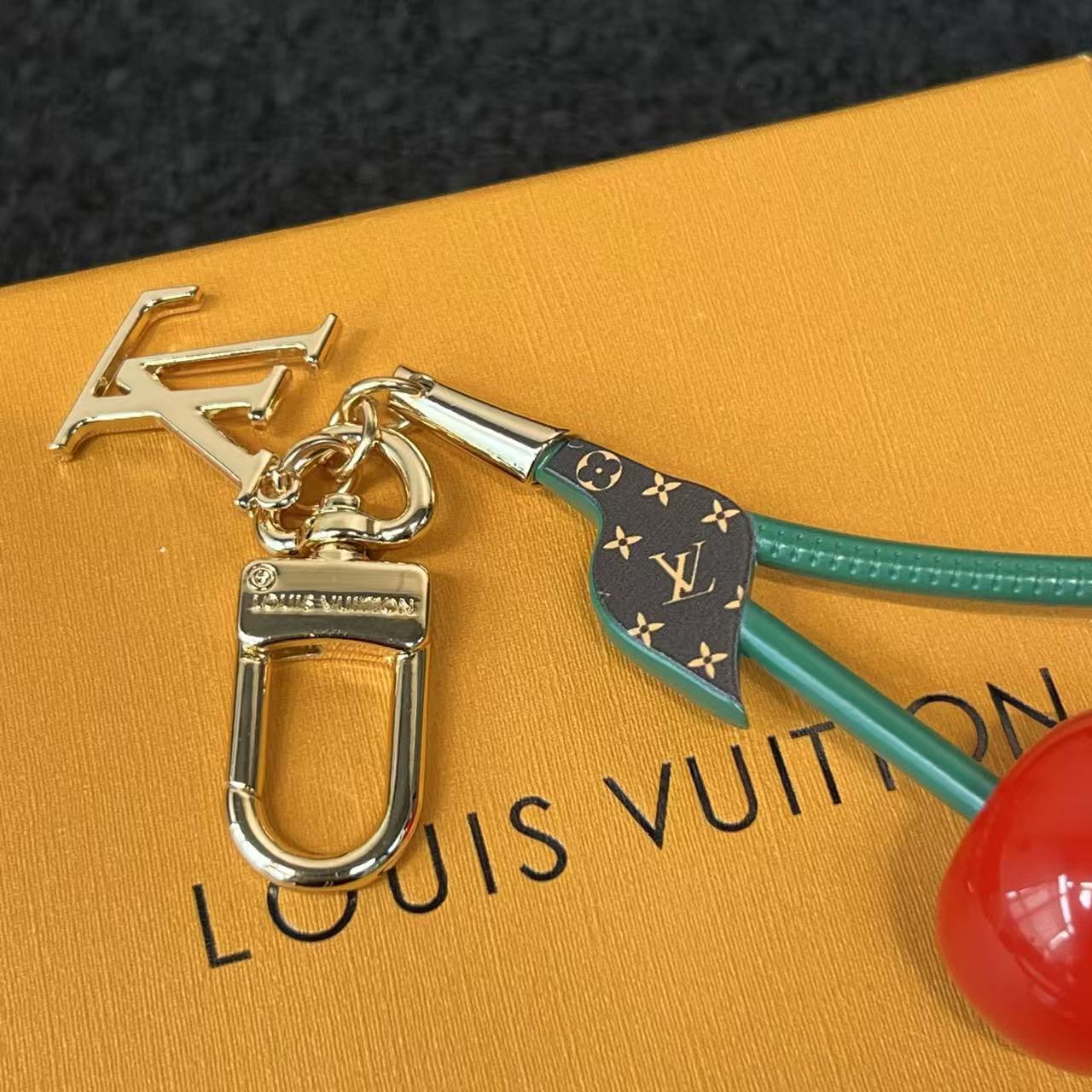 LVxTM M02476 Cherry Bag Charm Cerise Plexiglass GHW mysite