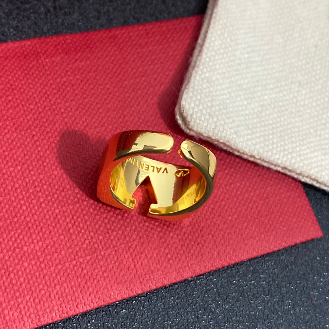 Fashion Gold Diamond Open Rings！ mysite