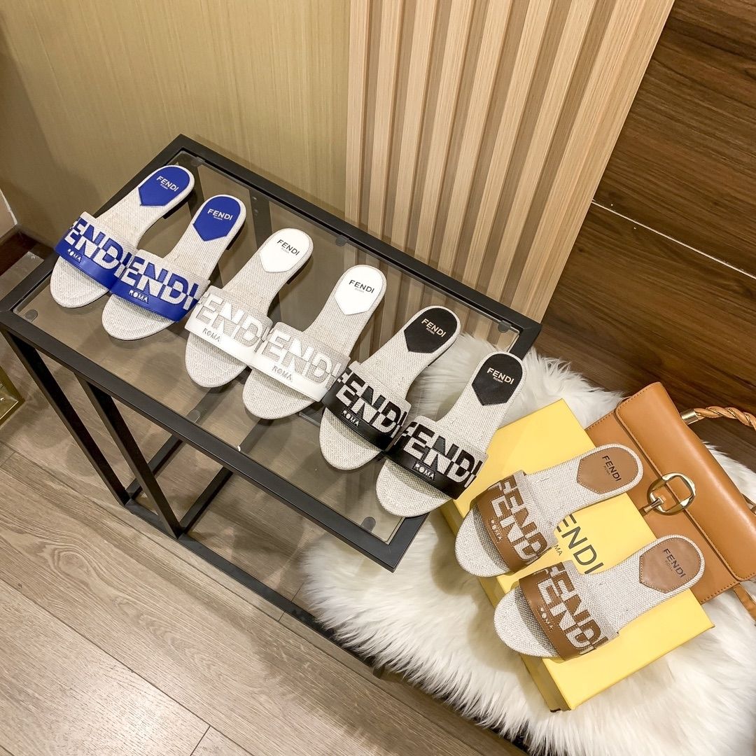 Monogrammed Classic Flat Slippers mysite