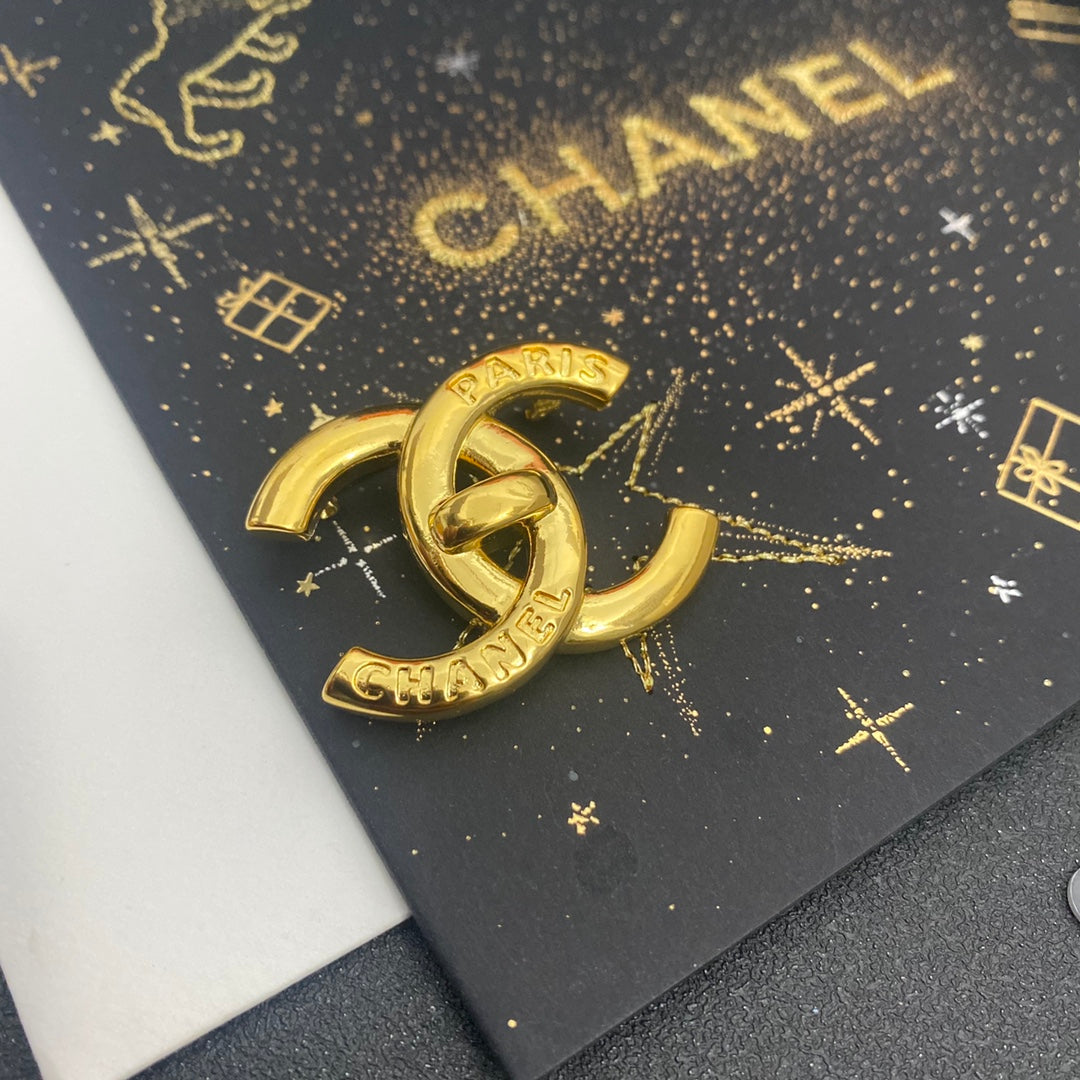 Electroplated Lettering Golden Brooch mysite