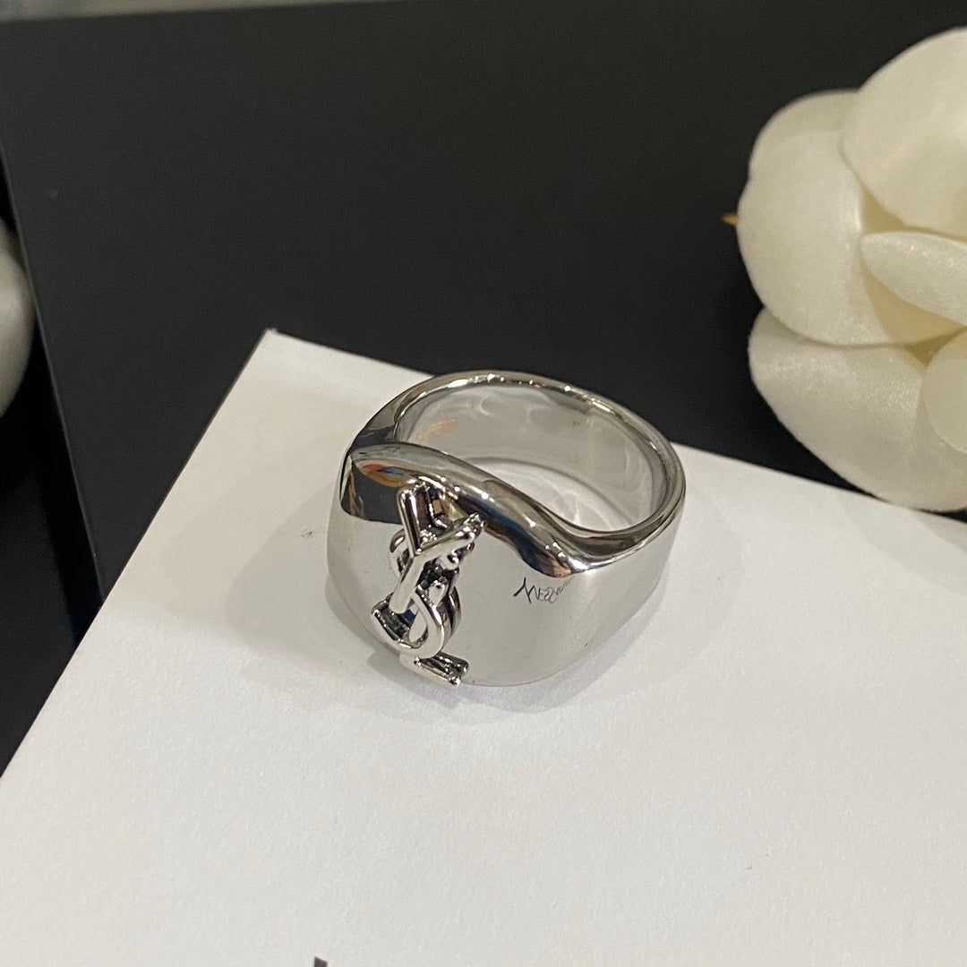 Elegant Letter Logo Closure Ring mysite