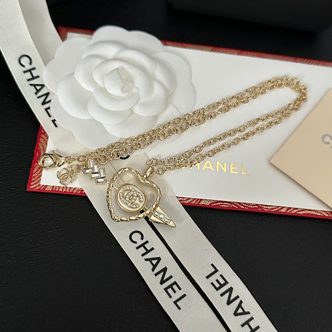 Heart and Arrow Diamond Necklace mysite