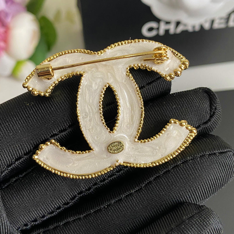 Glittering Gold Crystal Brooch mysite