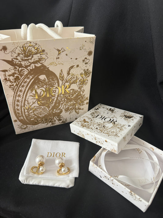 CD logo pearl stud earrings mysite