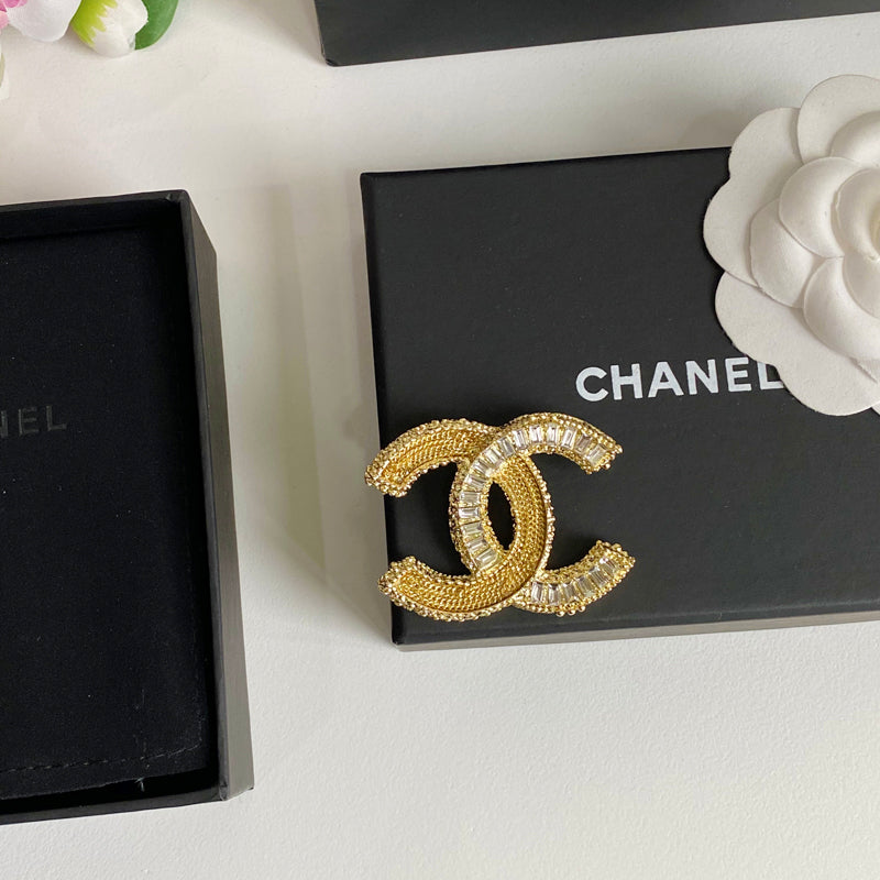 Glittering Gold Crystal Brooch mysite