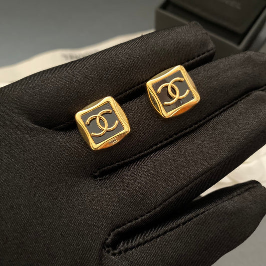 Square Earrings mysite