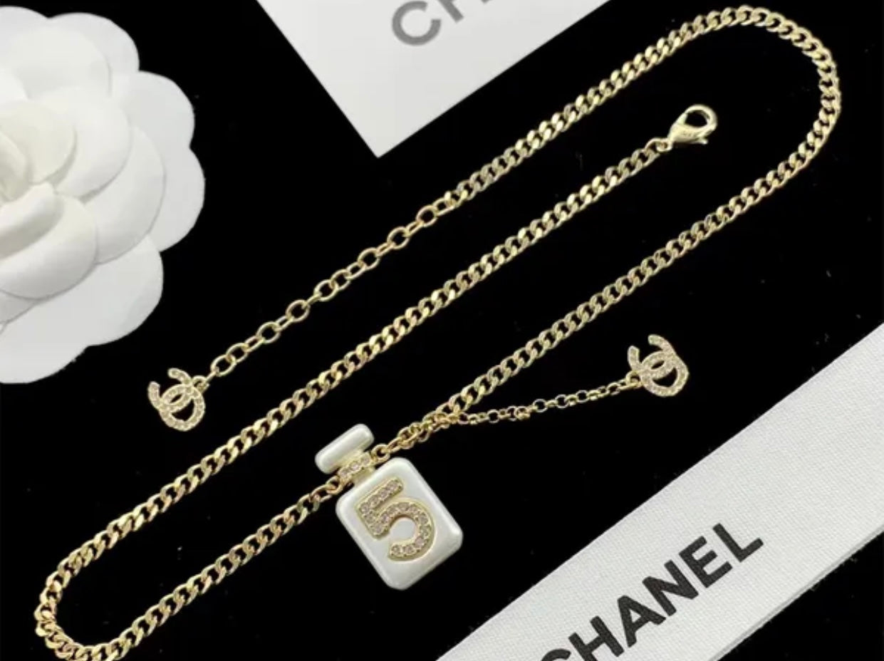Designer pendant necklace mysite