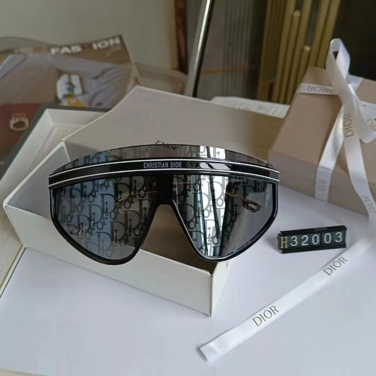 Oversized Watermark Sunglasses 832003 mysite