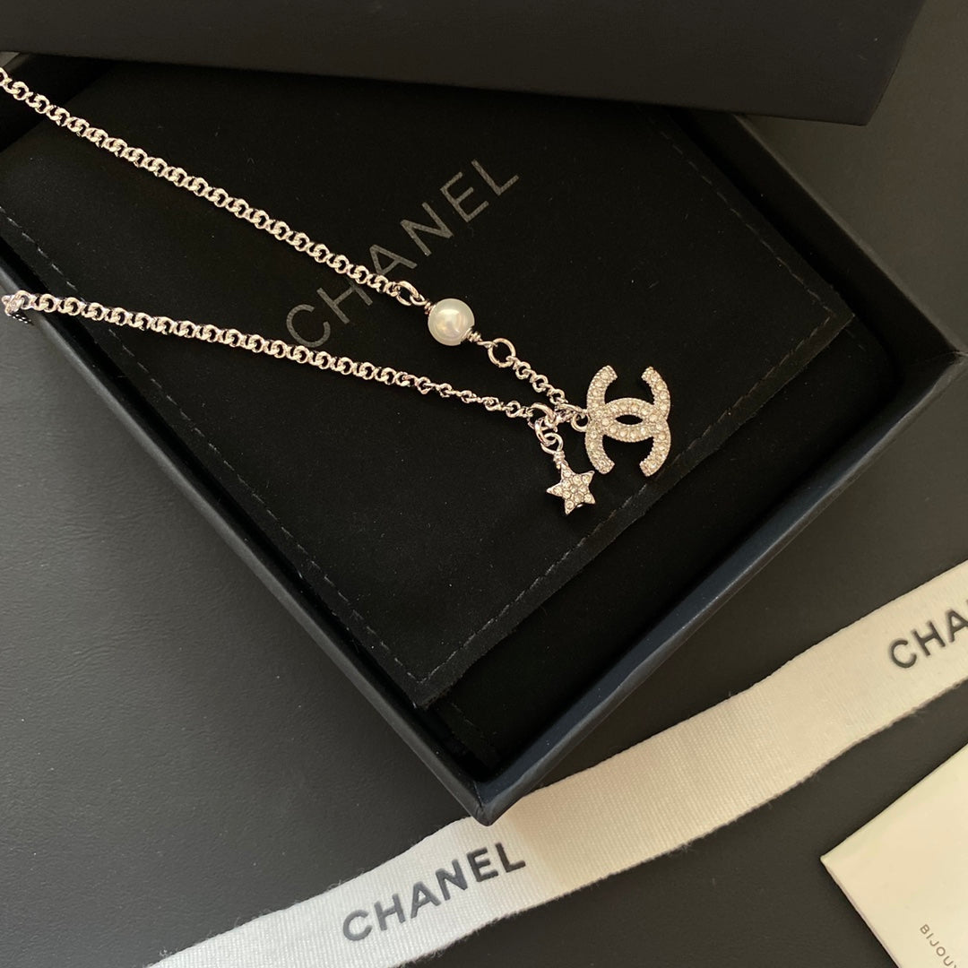 Classic Crystal Necklace mysite
