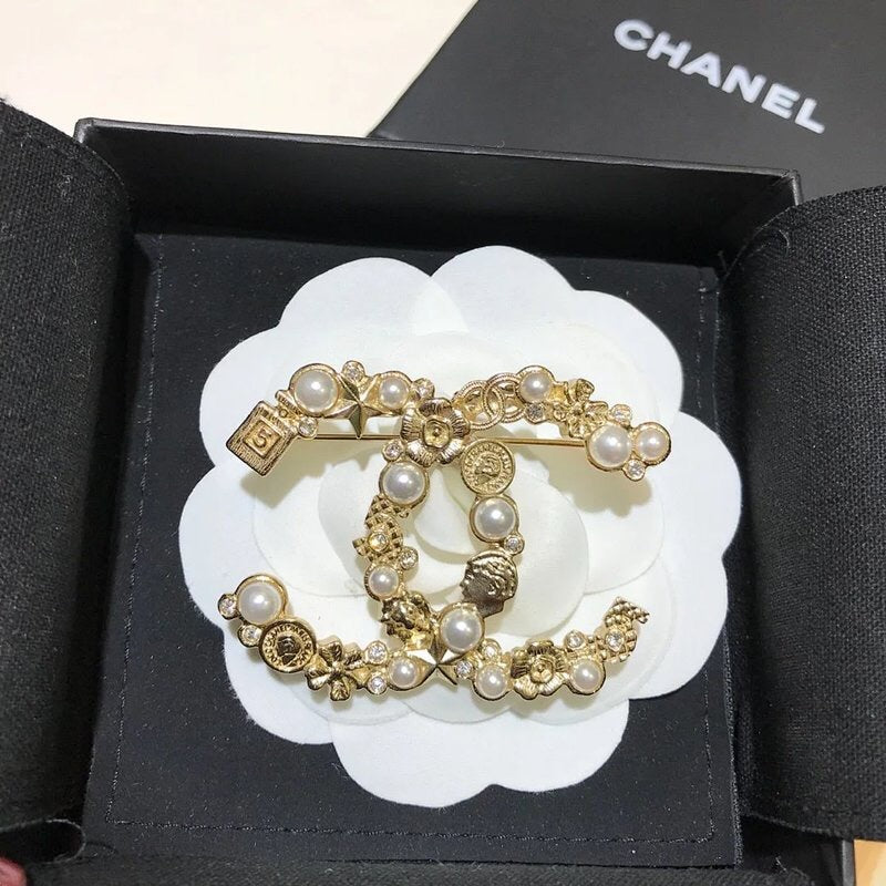 Classic Pearl Camellia Brooch mysite