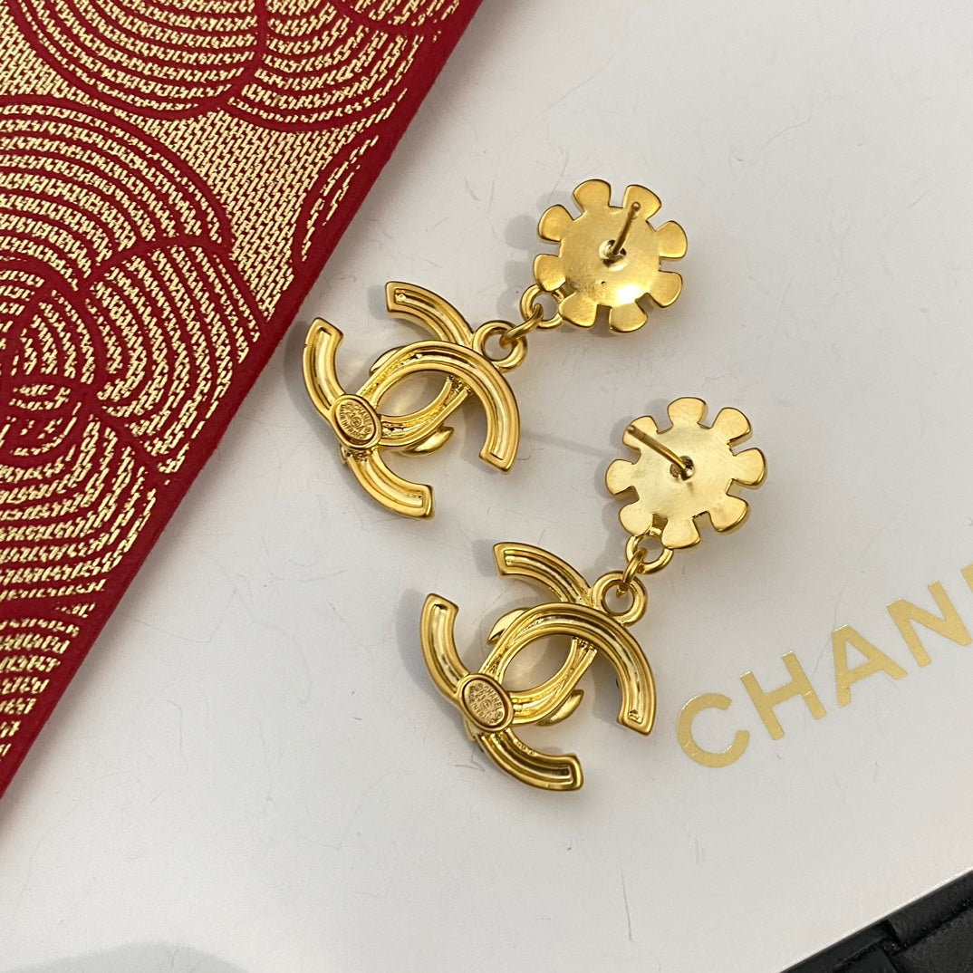 Trendy Gold Floral Earrings mysite