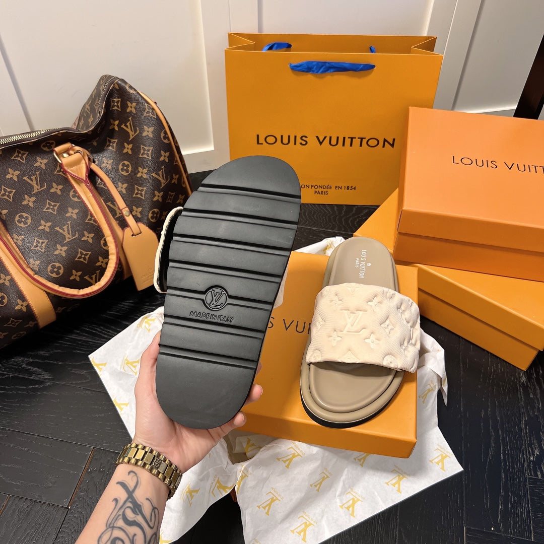 Couple Embossed Velcro Sandals mysite