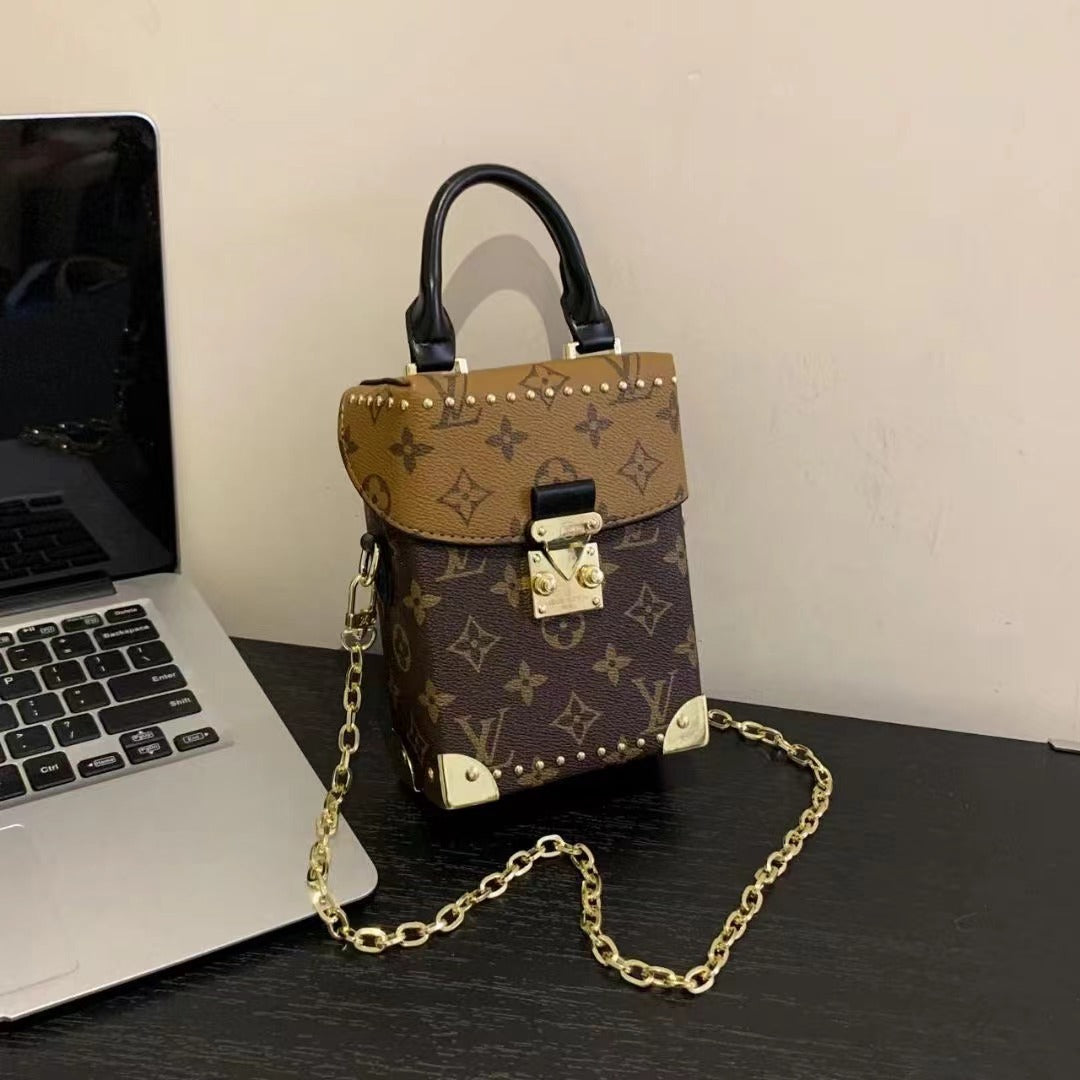Stylish Metallic Portables Bag mysite