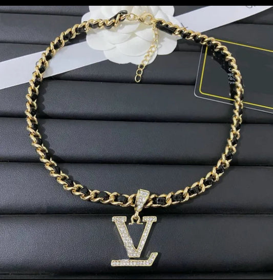 Designer Letter L-V Necklace mysite