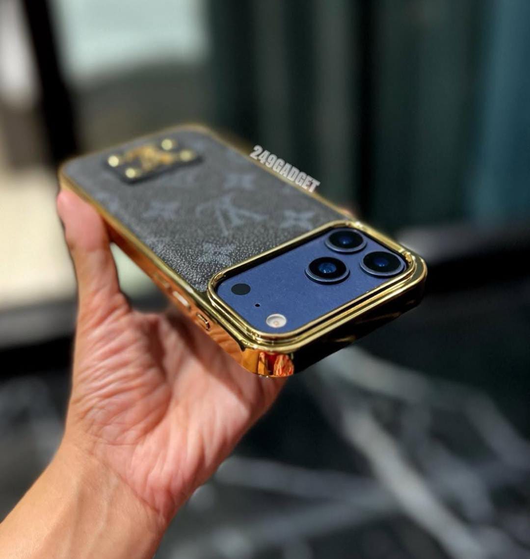 Luxury Phone Case For iPhone 17/ 16 / 15 / 14s mysite