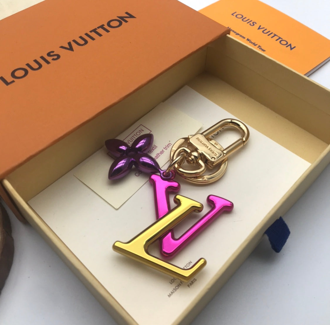 Luxury keychain mysite
