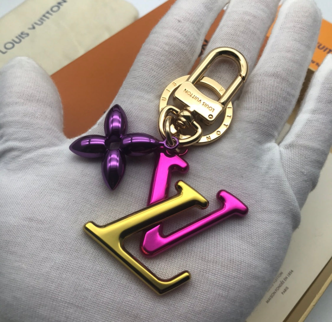 Luxury keychain mysite