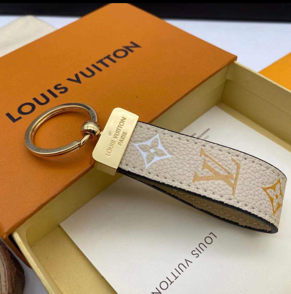 Luxury keychain mysite