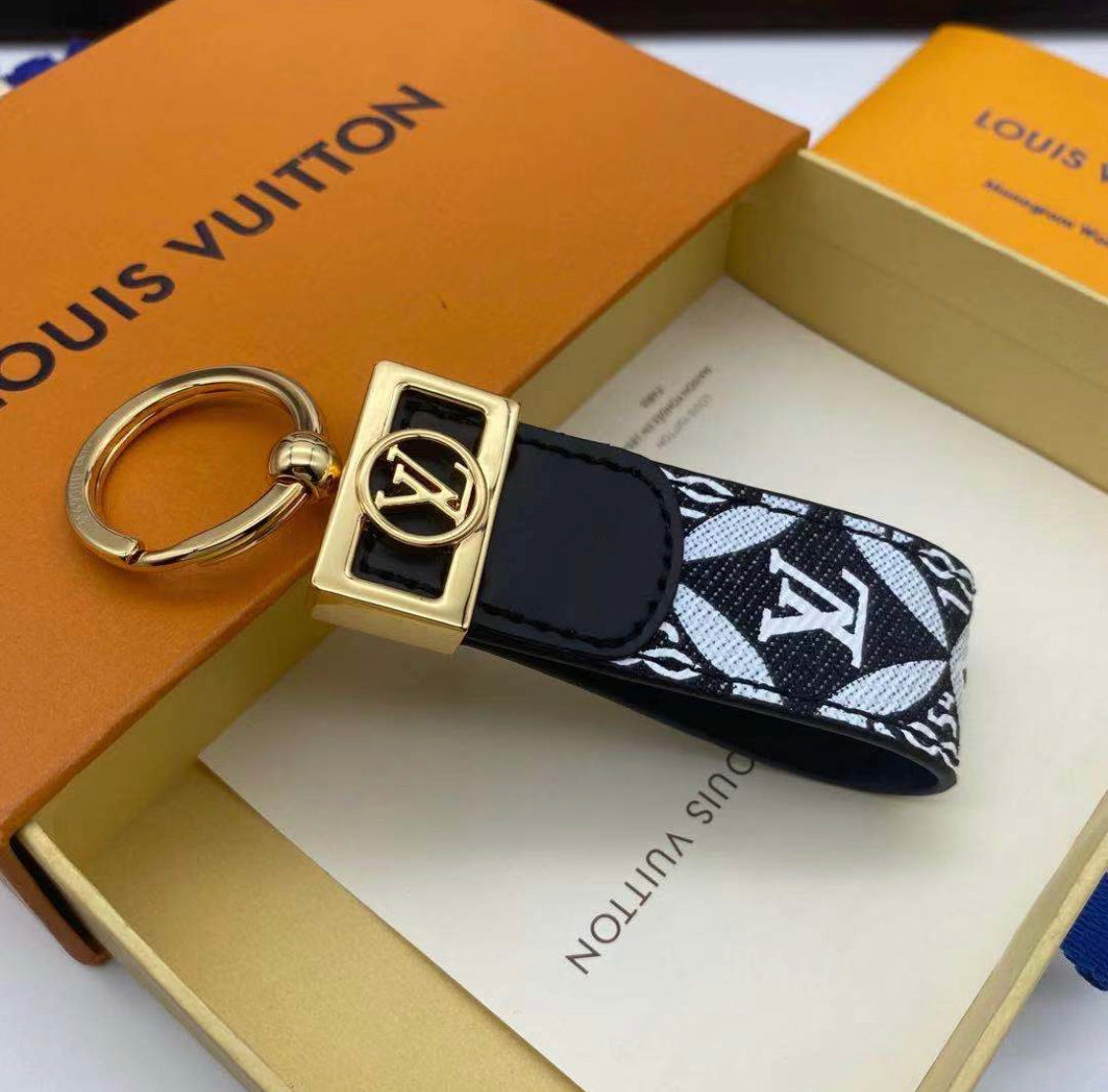 Luxury keychain mysite