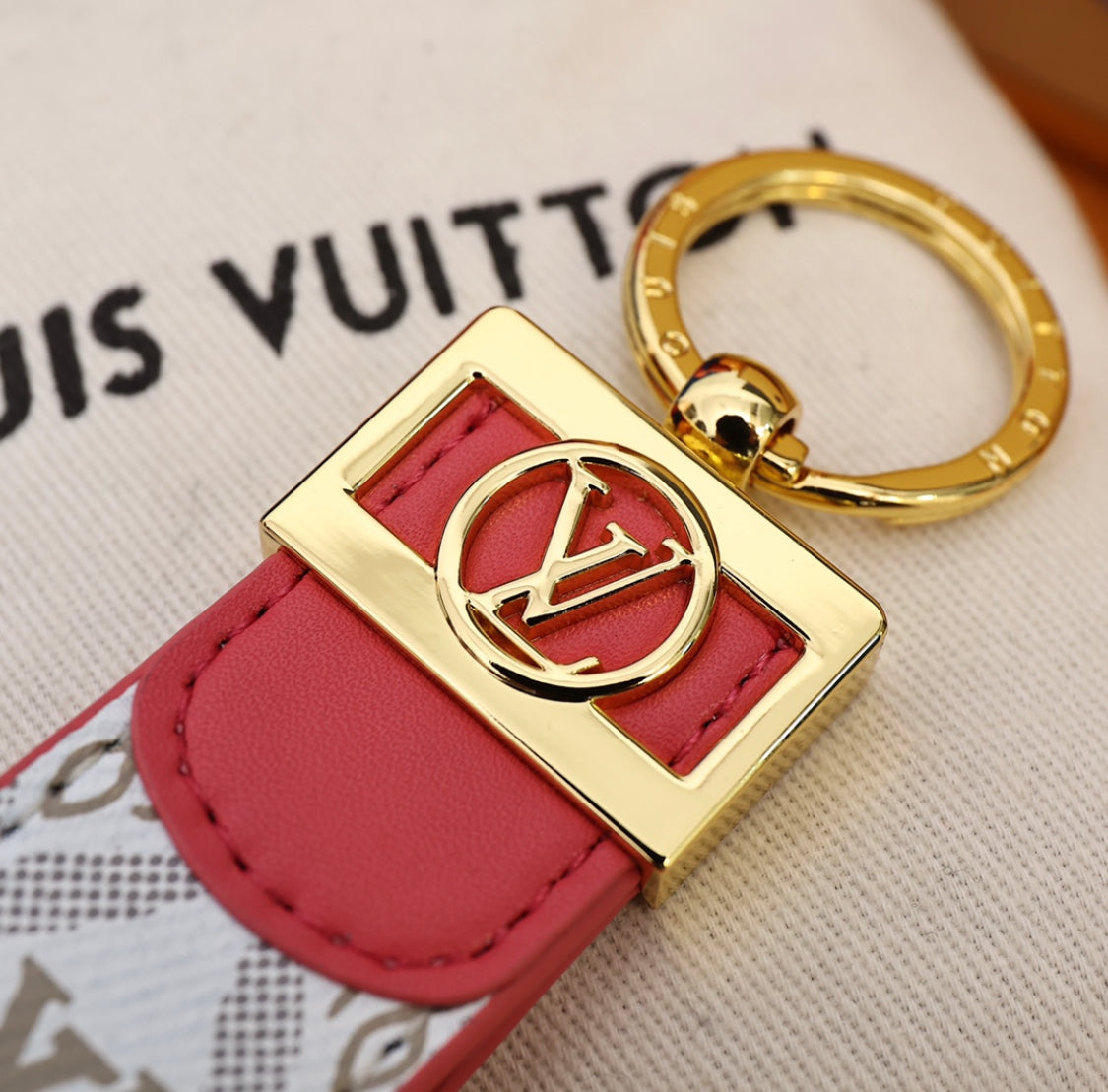Fashion keychain mysite