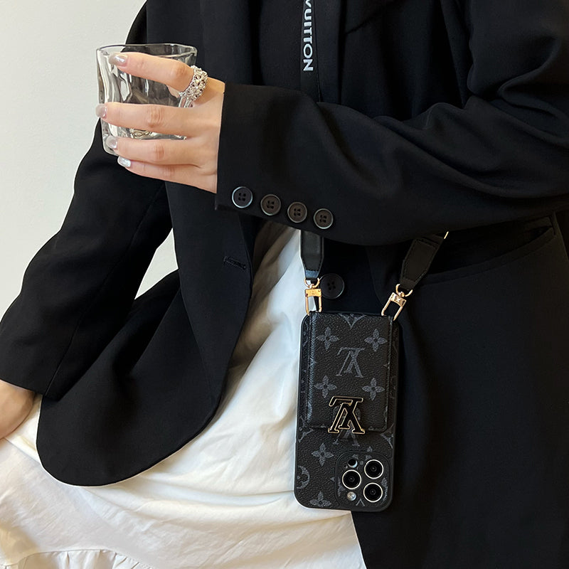 Lou Card Bag Chain Black iPhone Case mysite