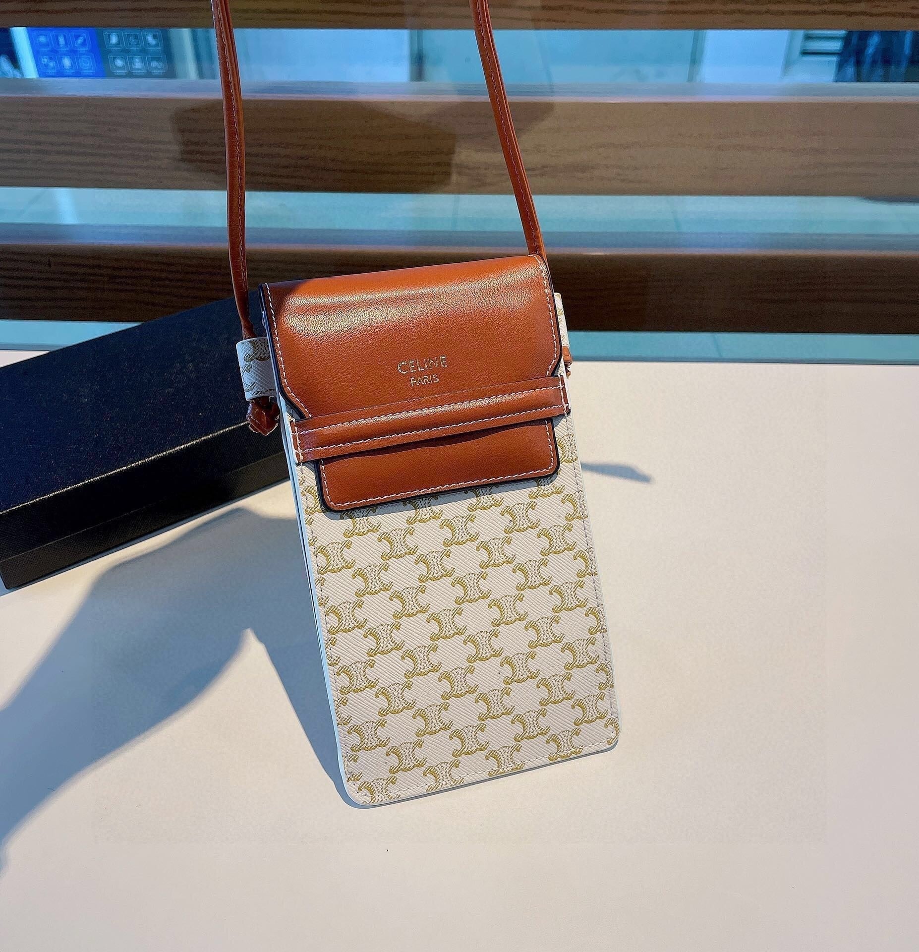 Beautiful Smart Card Phone Bag mysite