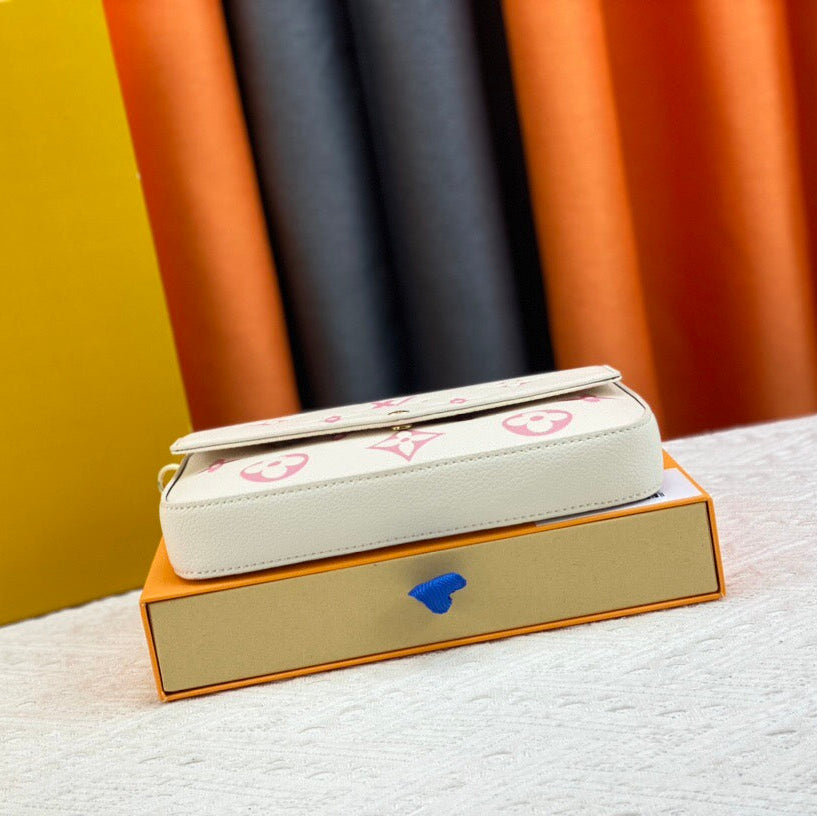 Colorful Elegant Envelope Bag mysite