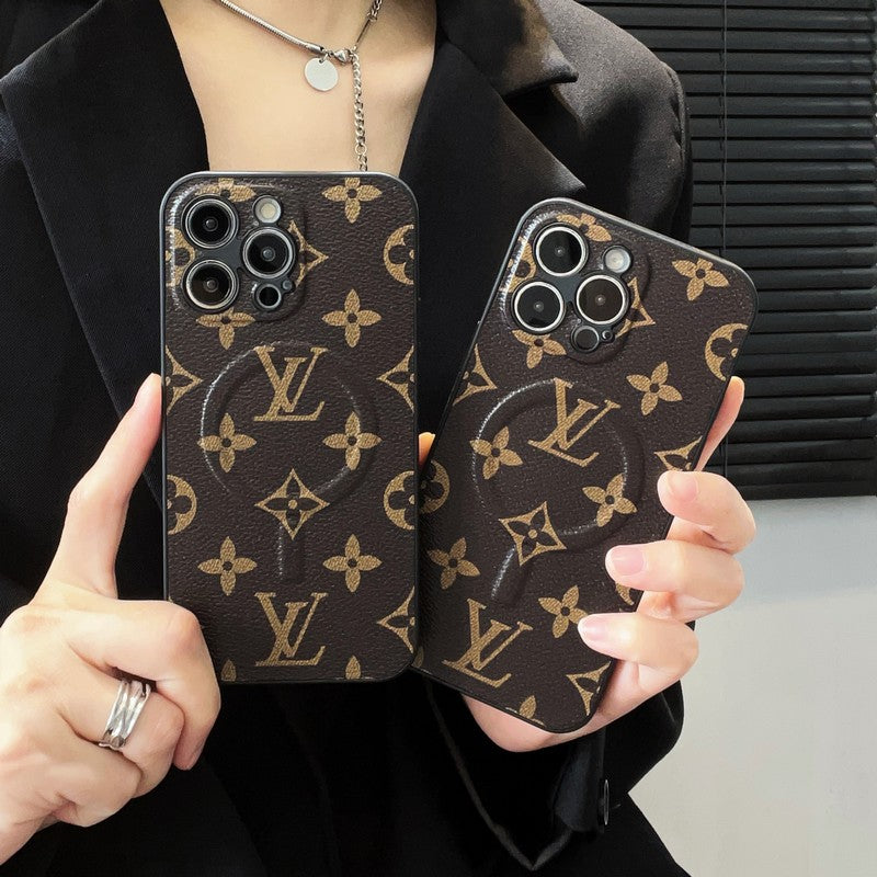 Lou MagSafe Classic iPhone Case mysite