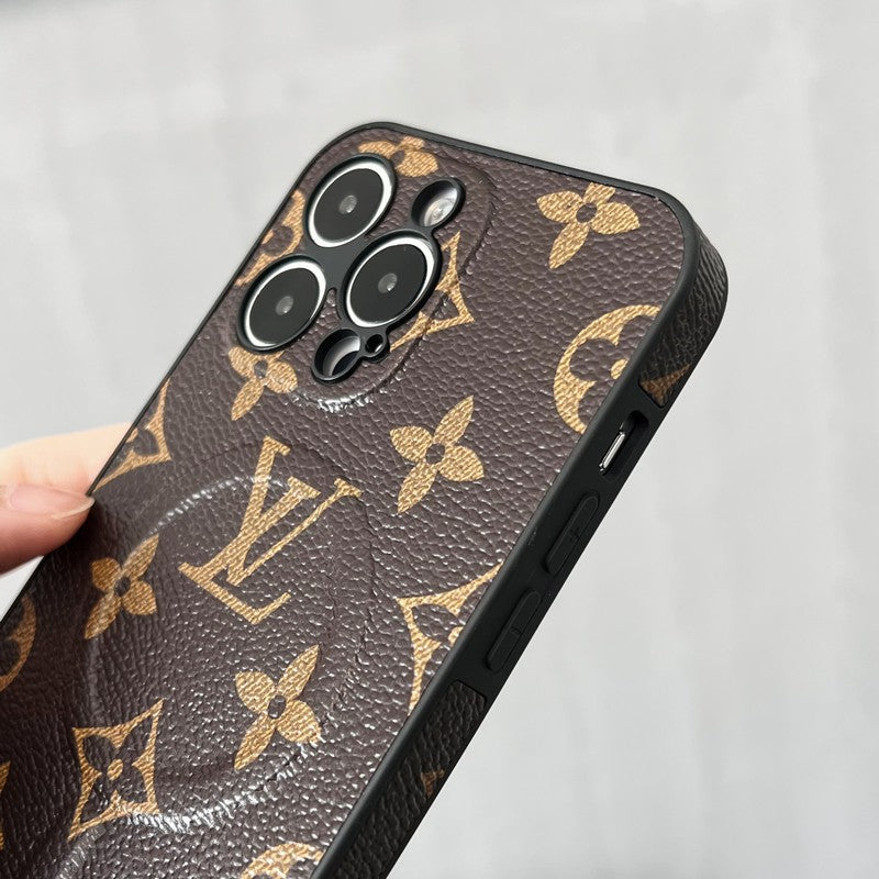 Lou MagSafe Classic iPhone Case mysite