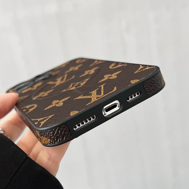 Lou MagSafe Classic iPhone Case mysite