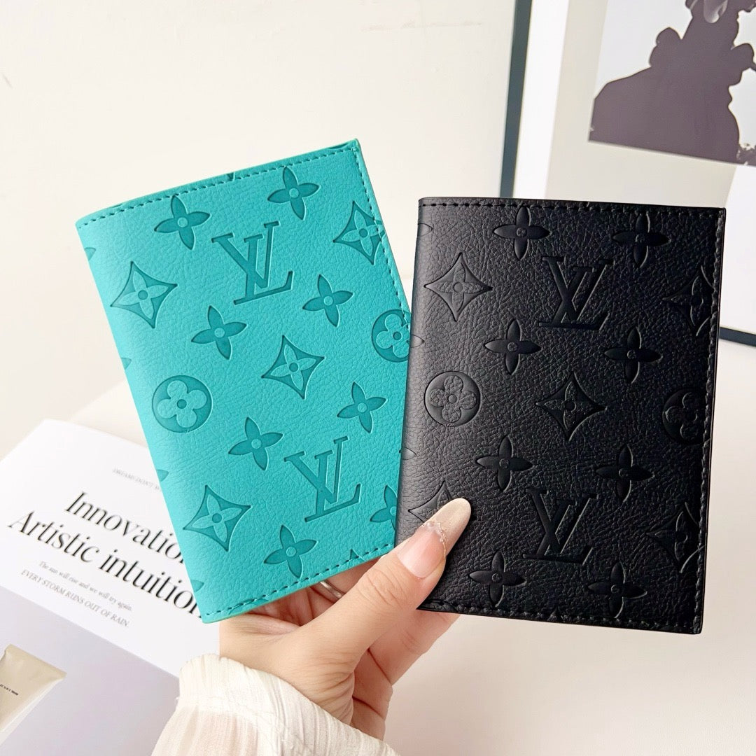 A Must-Have for Travel! Stylish Passport Holder-1 mysite