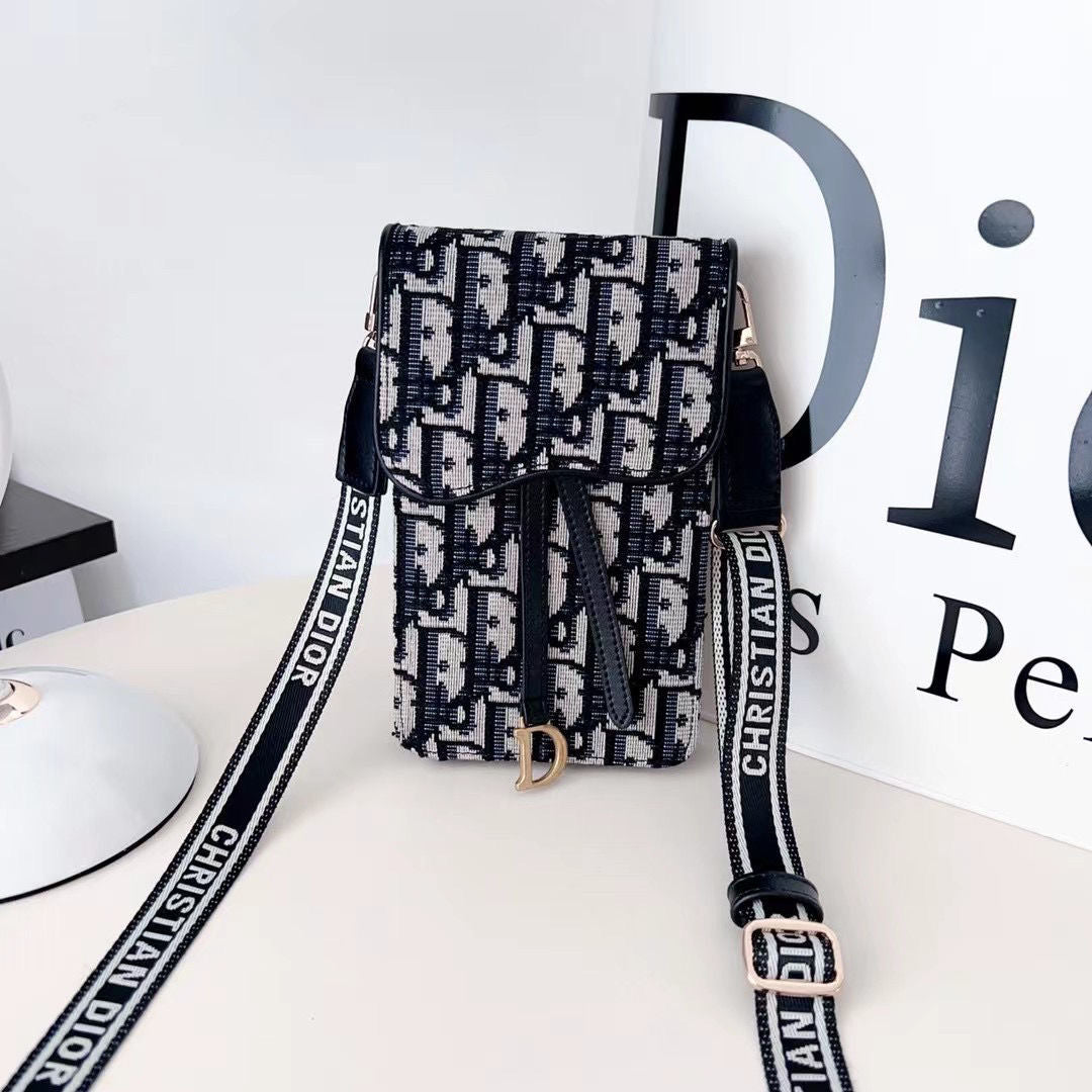 Trendy Printed Phone Bag mysite