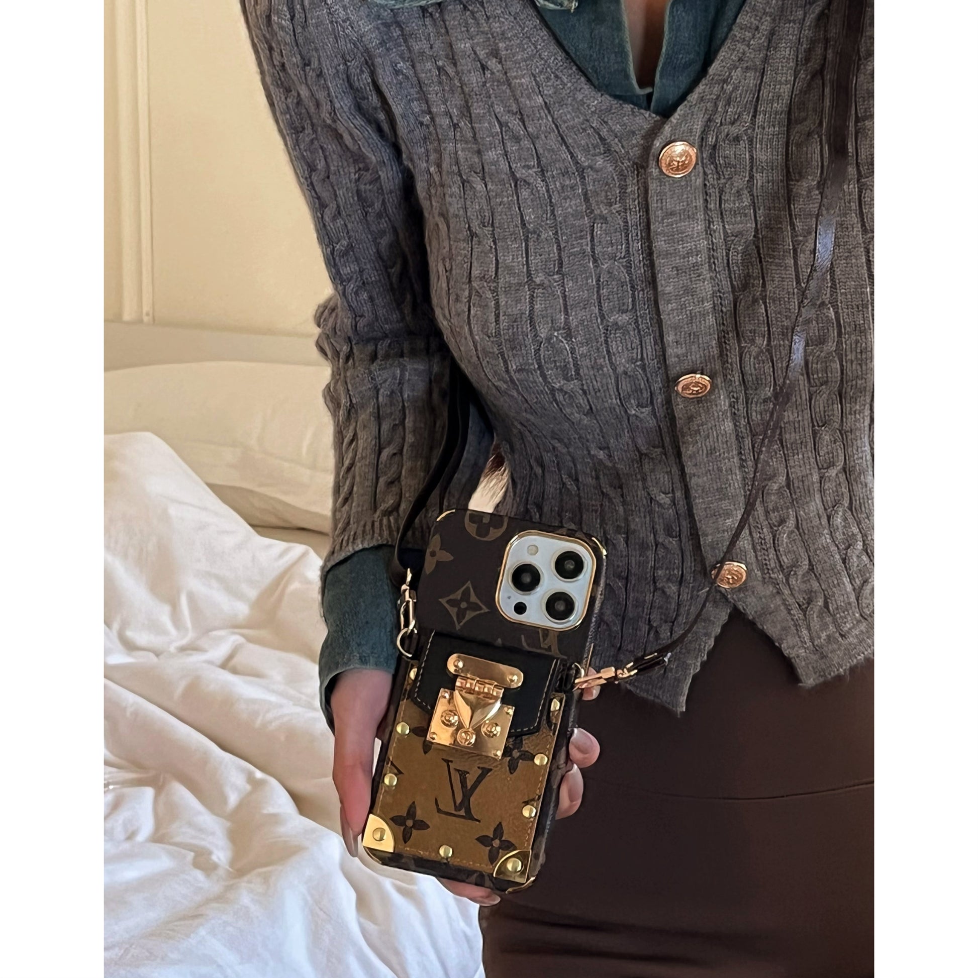 Lou Chain Leather iPhone Case mysite