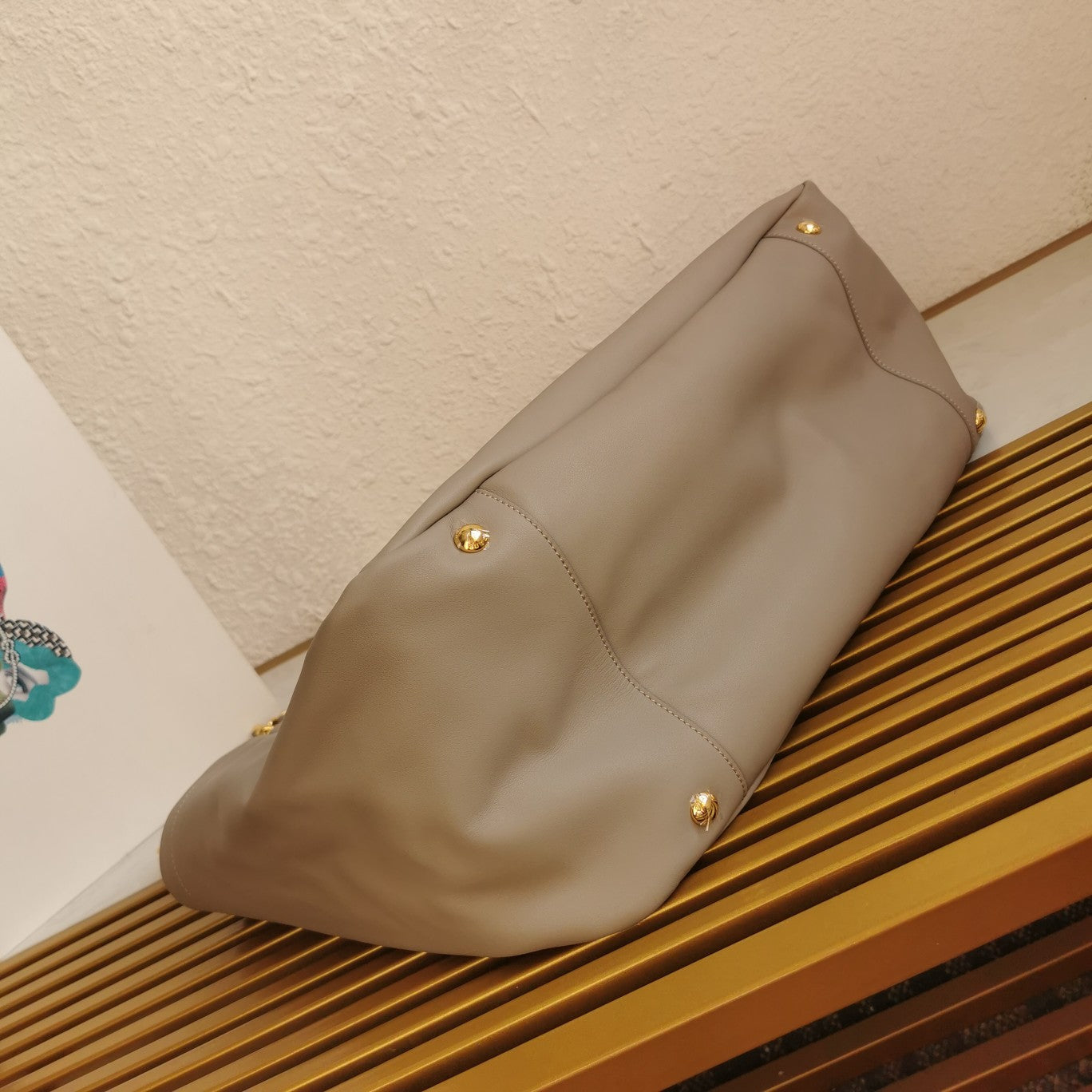 CHAIN TOTE 39 SOFT GREY CALFSKIN mysite