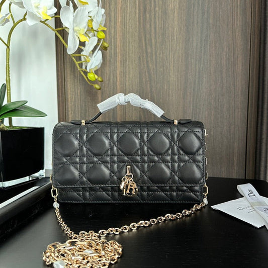MISS CD 21CM BLACK LAMBSKIN mysite