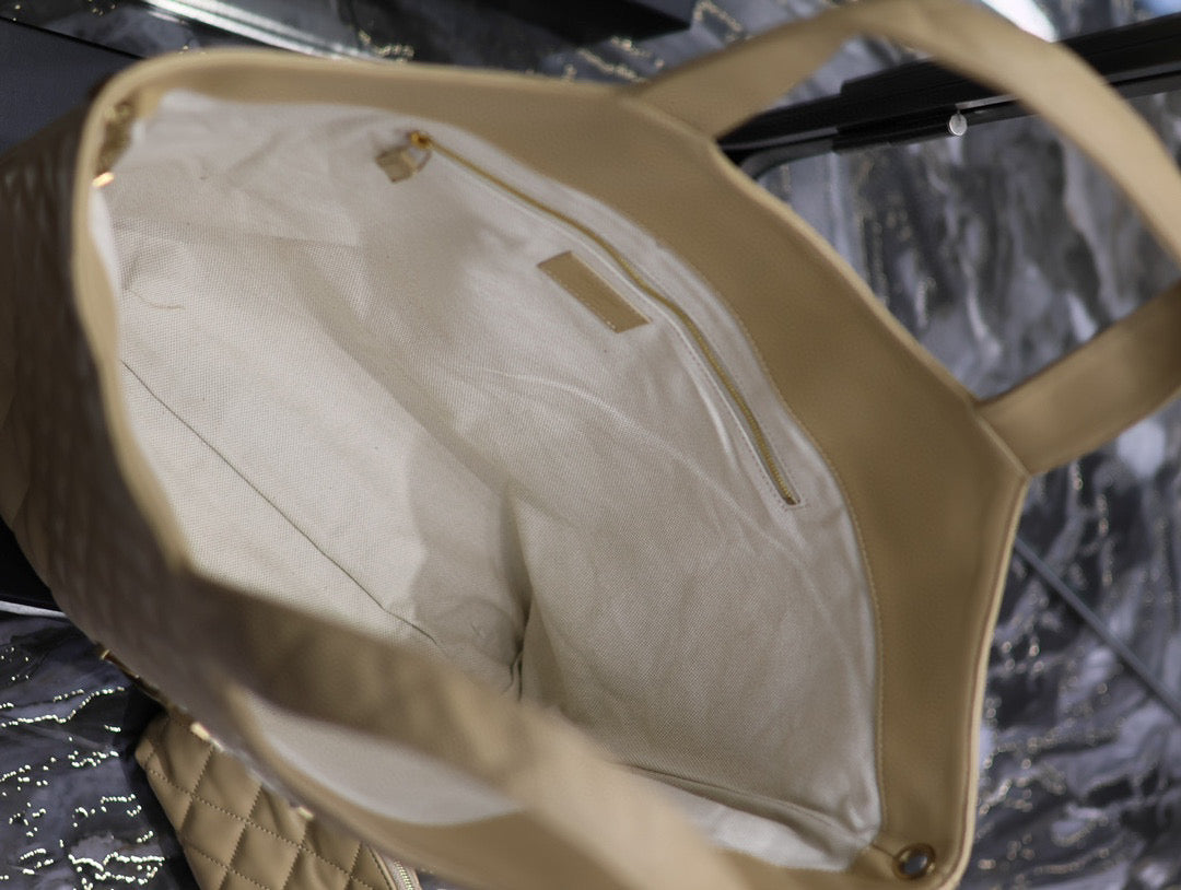 ICARE MAXI SHOPPING BAG IN QUILTED BEIGE LAMBSKIN mysite