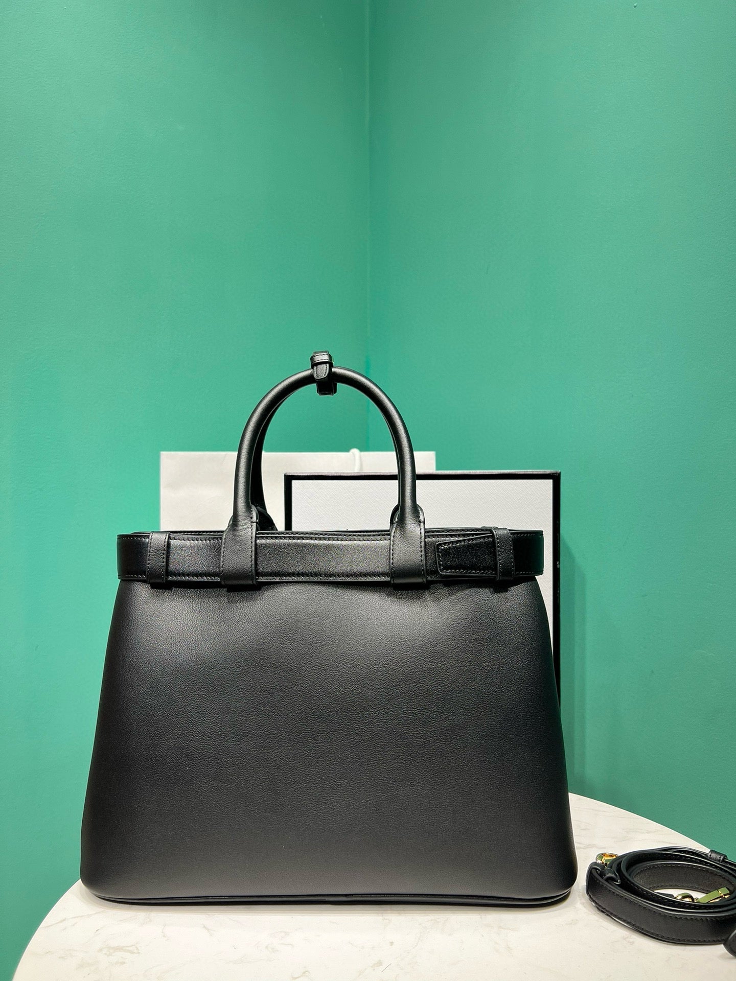 pra buckle medium 35cm black calfskin gold hardware mysite