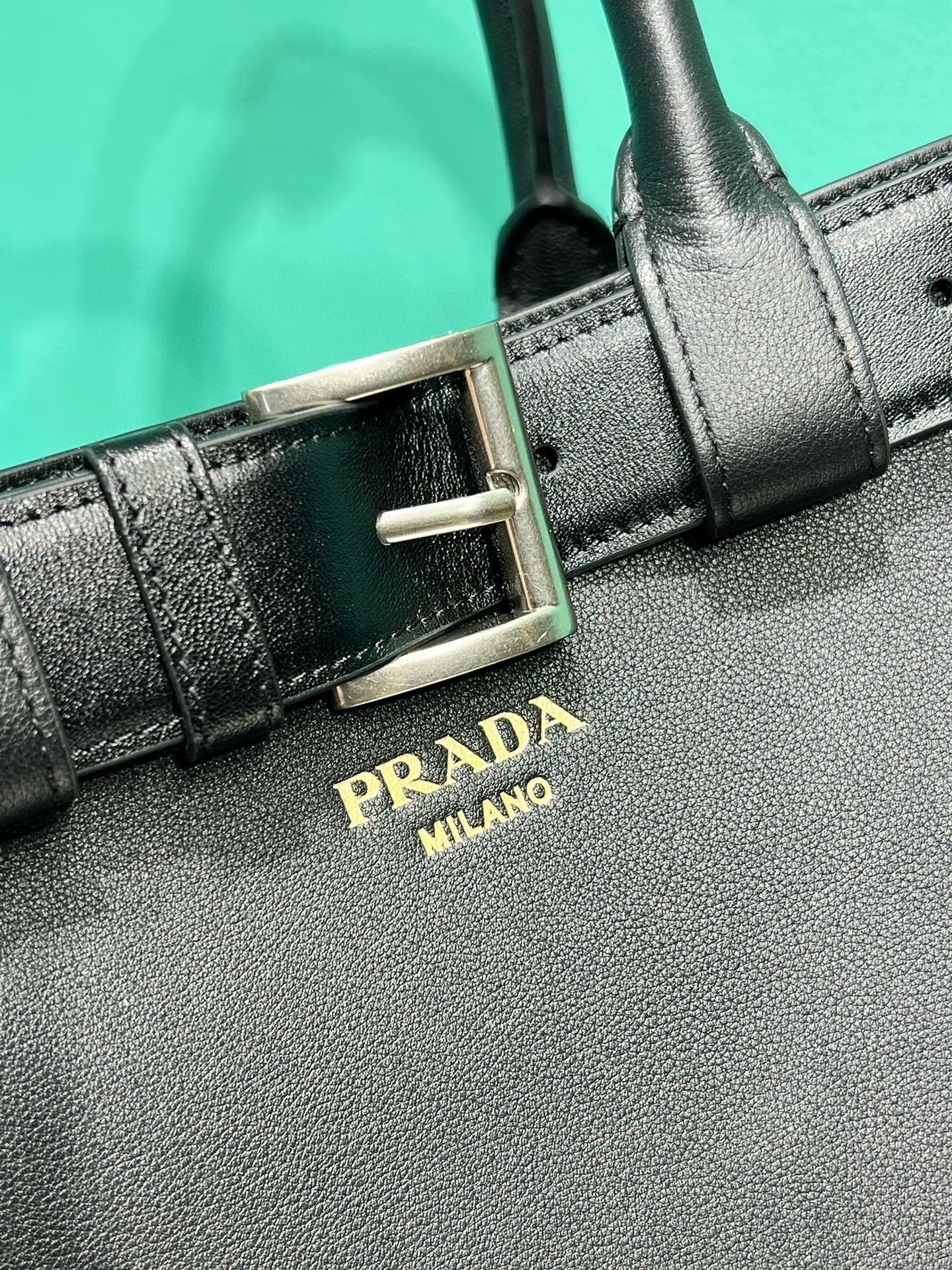 pra buckle medium 35cm black calfskin gold hardware mysite