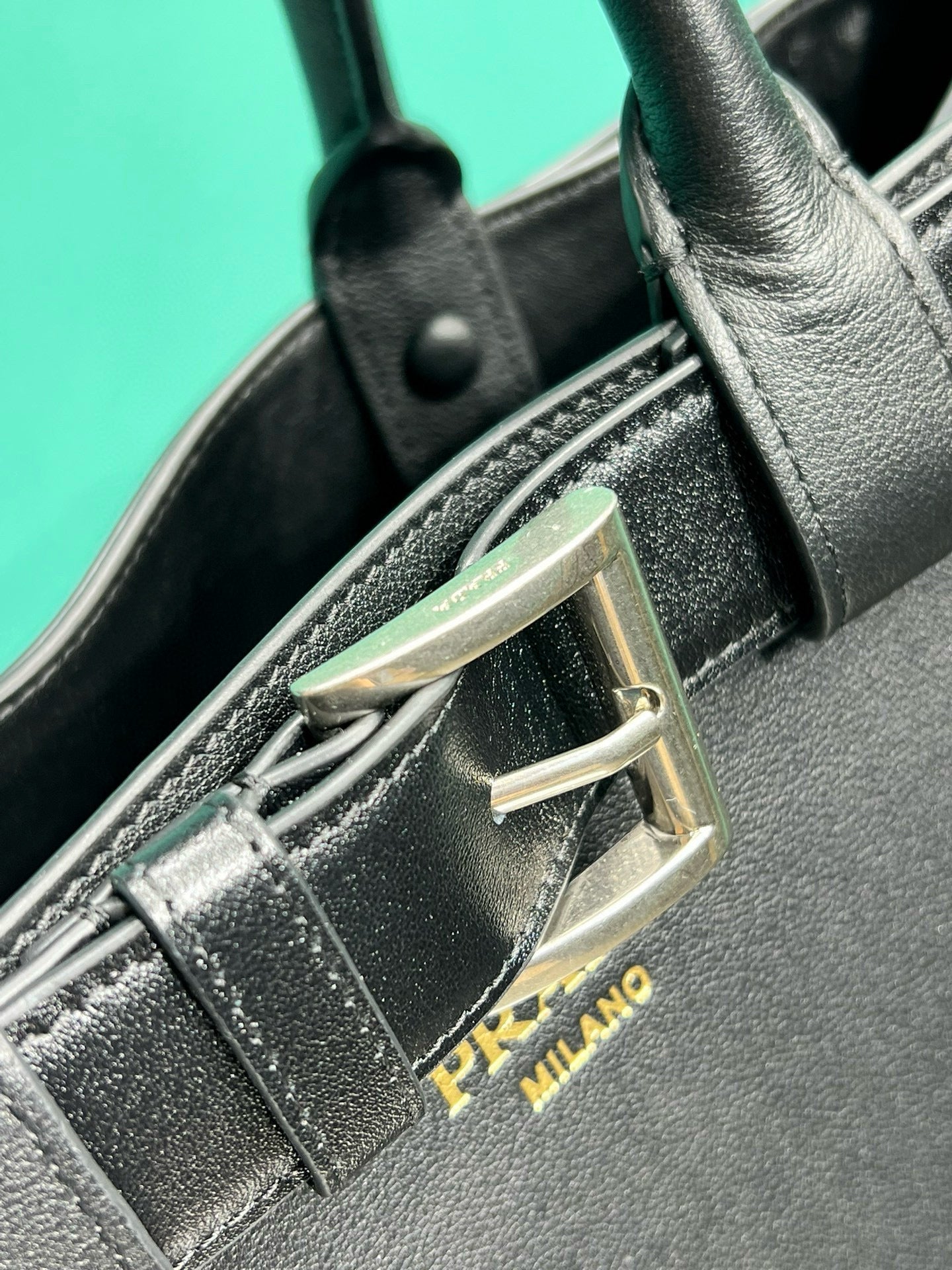 pra buckle medium 35cm black calfskin gold hardware mysite